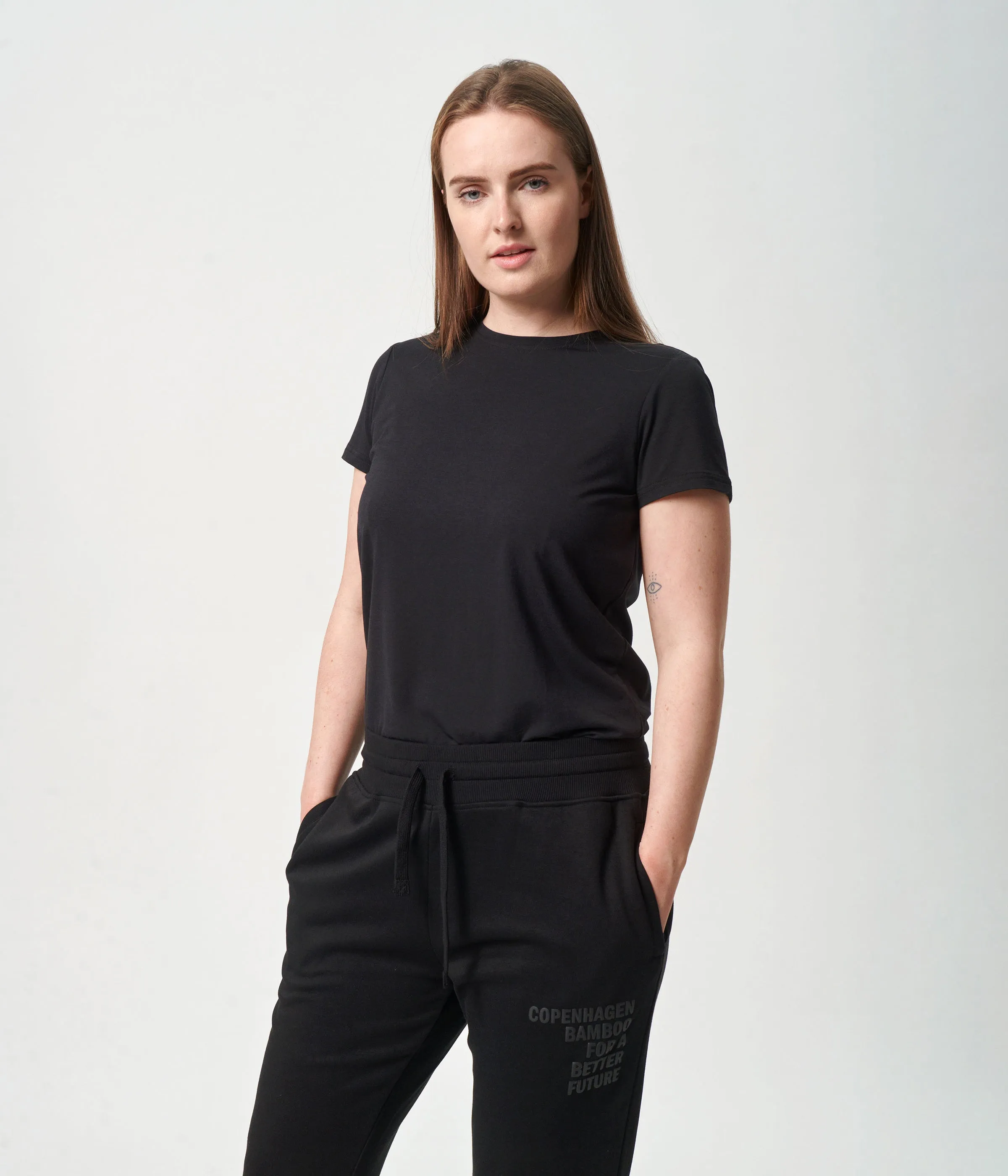 Black short sleeve bamboo T-shirt