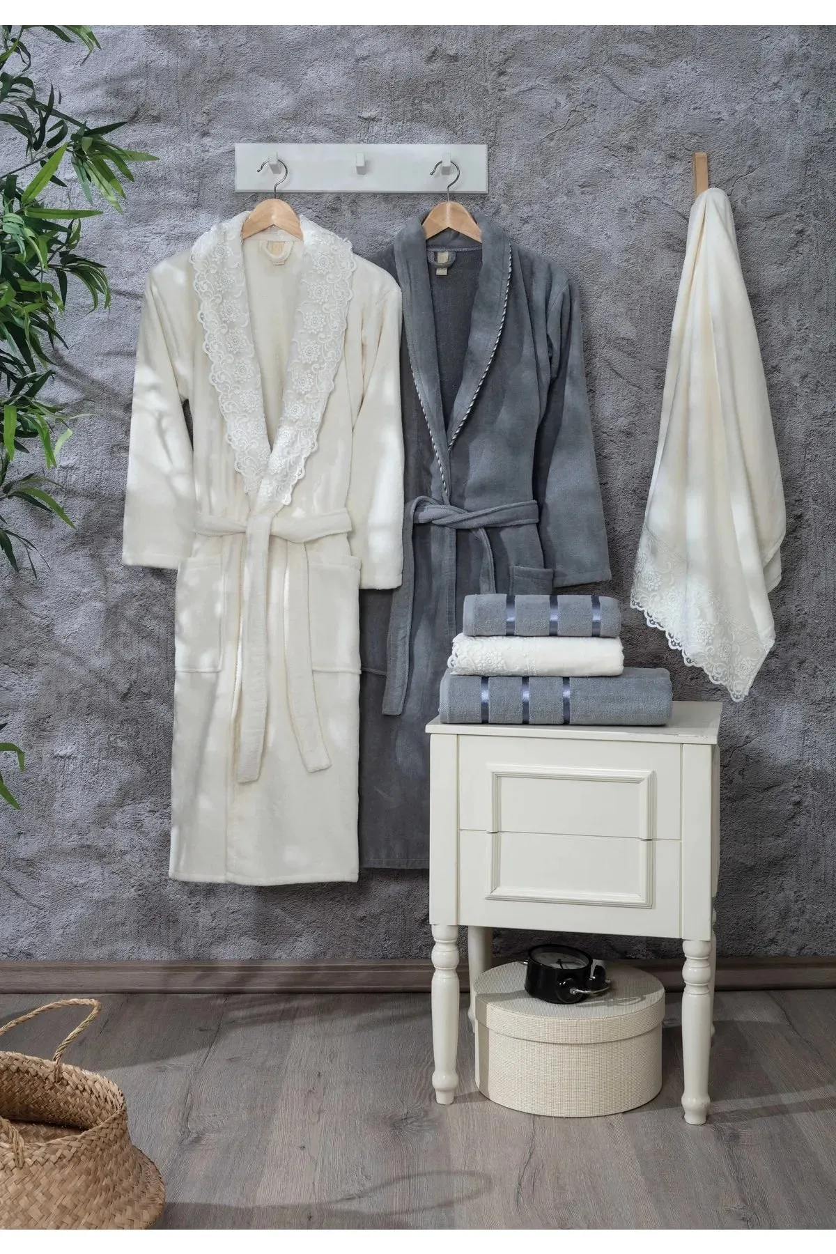 Guvenal Paris 12 Piece Velvet Laced Bathrobe Set