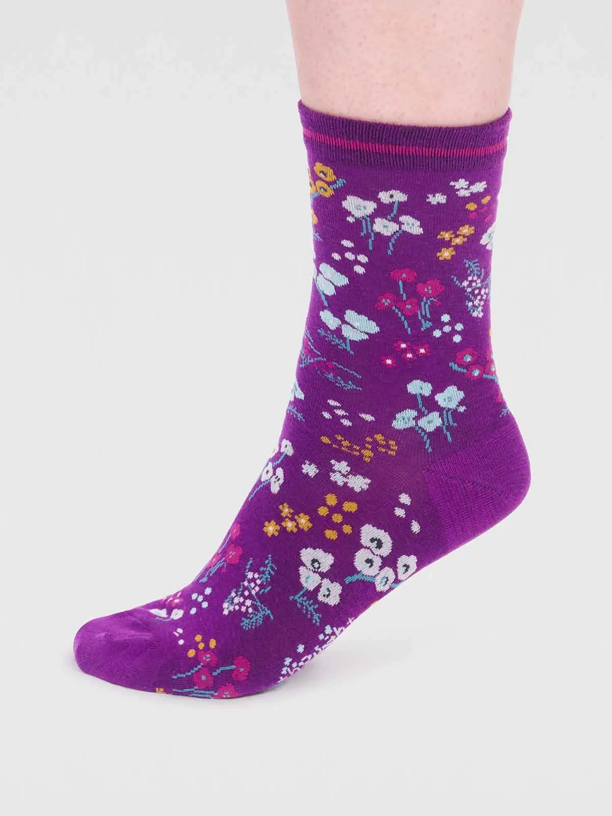 laney gots organic cotton floral socks