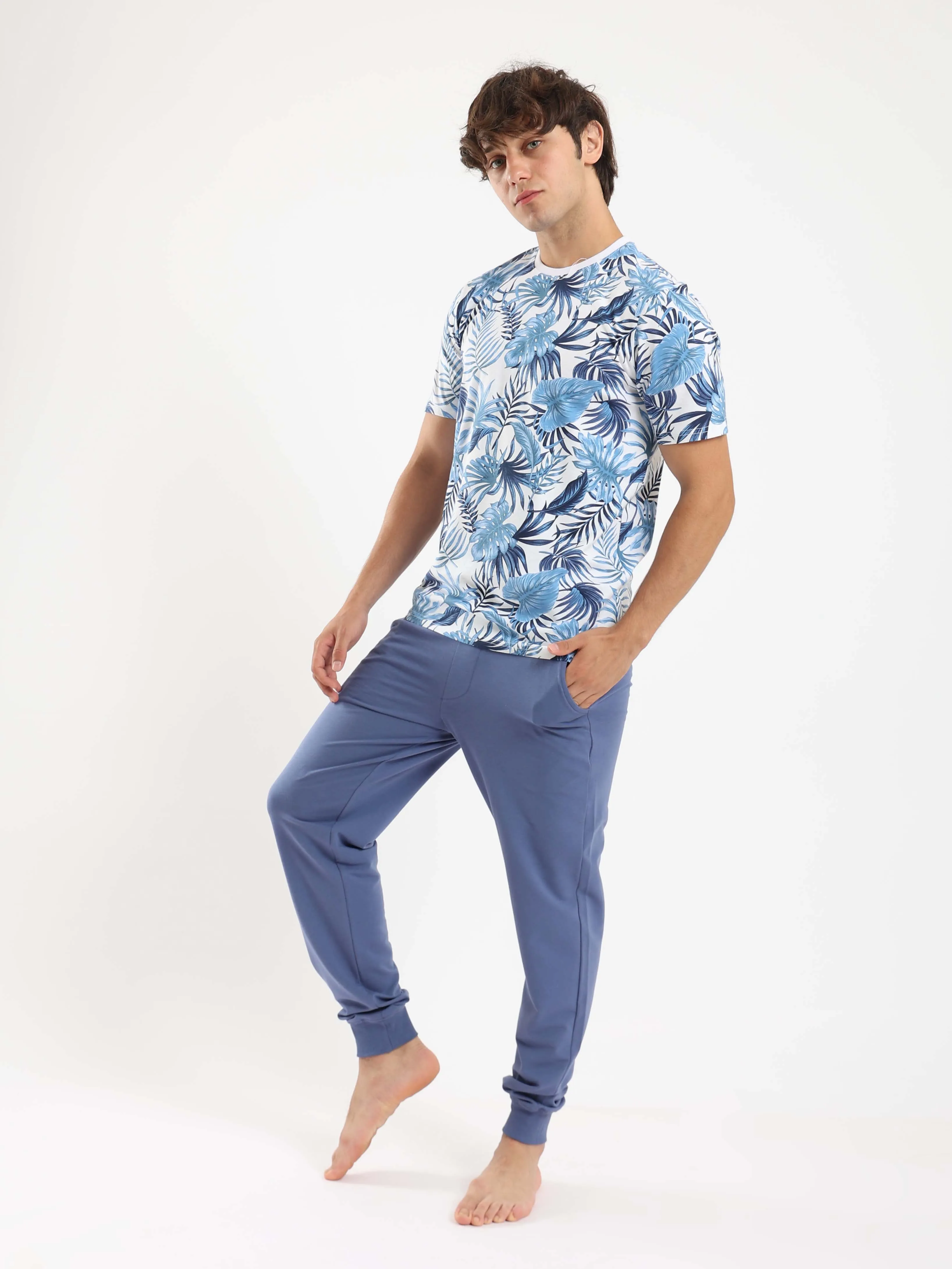 Men's Pajama Set With Printed Tee & Pants