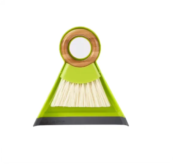 Tiny Team Mini Dustpan 7 Brush Set Green